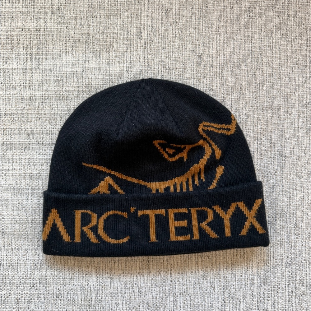 Arc'teryx Black and Gold Knit Logo Beanie
